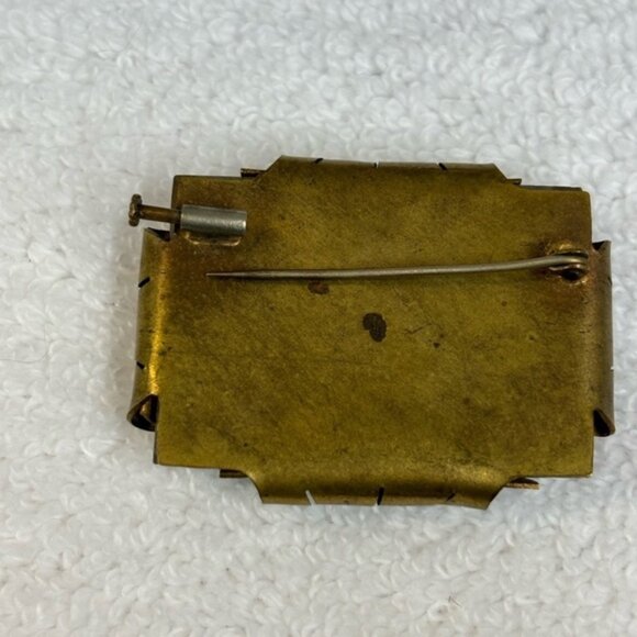 Vintage 1930s floral lucite brass brooch - Picture 7 of 9